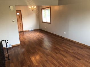 5041 Forster Ave, Schiller Park, IL 60176
