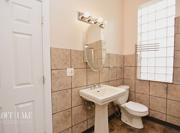 3rd image of 4340 S Saint Lawrence Ave APT 2