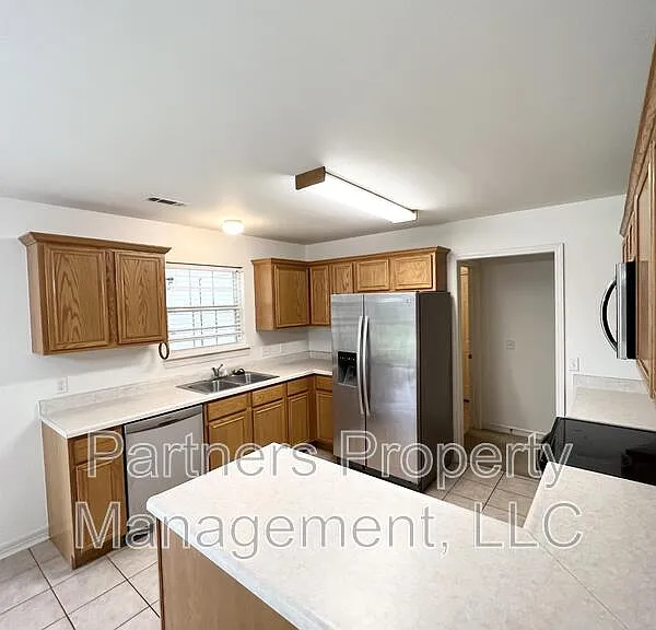 1257 Fox Run Ln — Photo 4