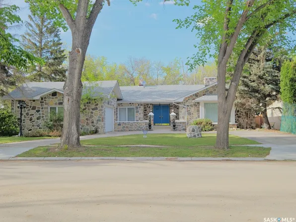 107 Jubilee Crescent, Rosetown, SK S0L 2V0