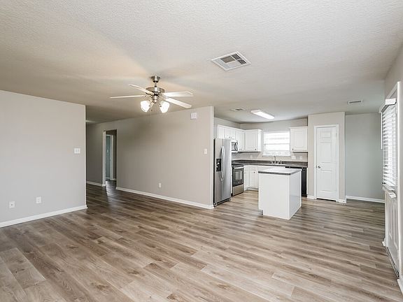 4th image of 6823 Dawn Bloom Ln