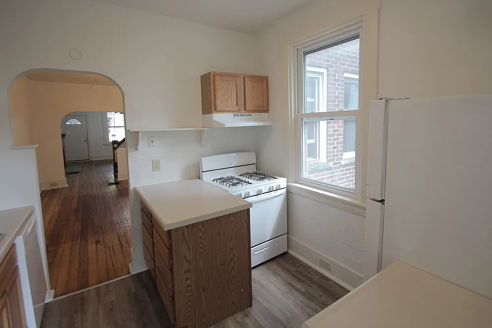 2 bed, 1308 sqft, $1,450 — Photo 3