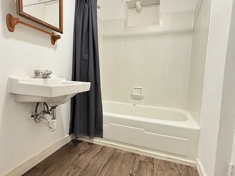 6631 Chester Ave #4 — Photo 12