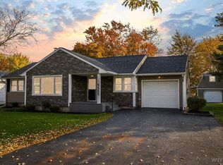 6859 Walmore Rd, Niagara Falls, NY 14304