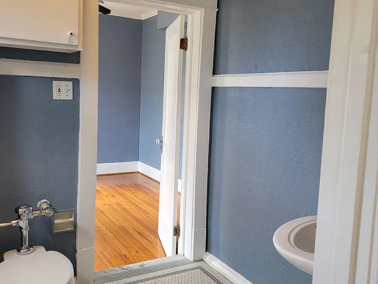 802 McGowen St #12 — Photo 14