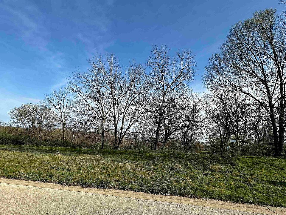 2nd image of 7940 Hidden Creek Ln