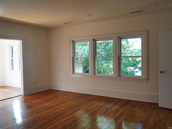 3rd image of 23 Vernon Ave Floor 2