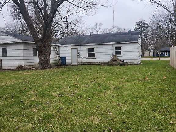 3rd image of 660 N Hammes Ave