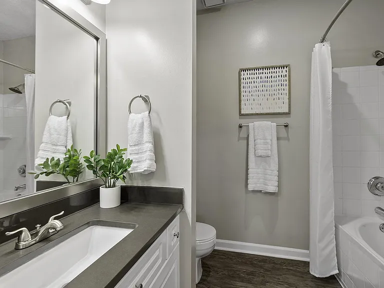 100 Lenox Park Cir NE — Photo 24