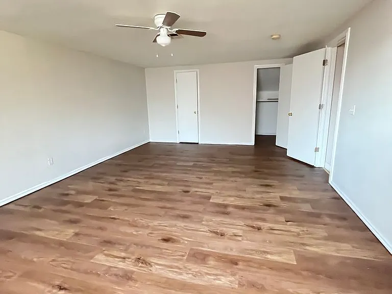 3609/11 N Drexel — Photo 10