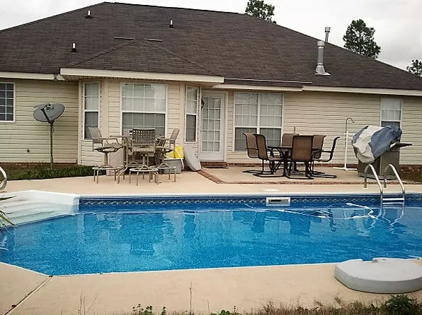 9743 Chambers Dr, Mobile, AL 36695