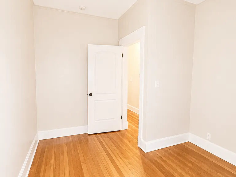 4329 Tracy Ave — Photo 7