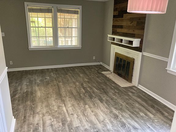 5th image of 2726 Druid Dr