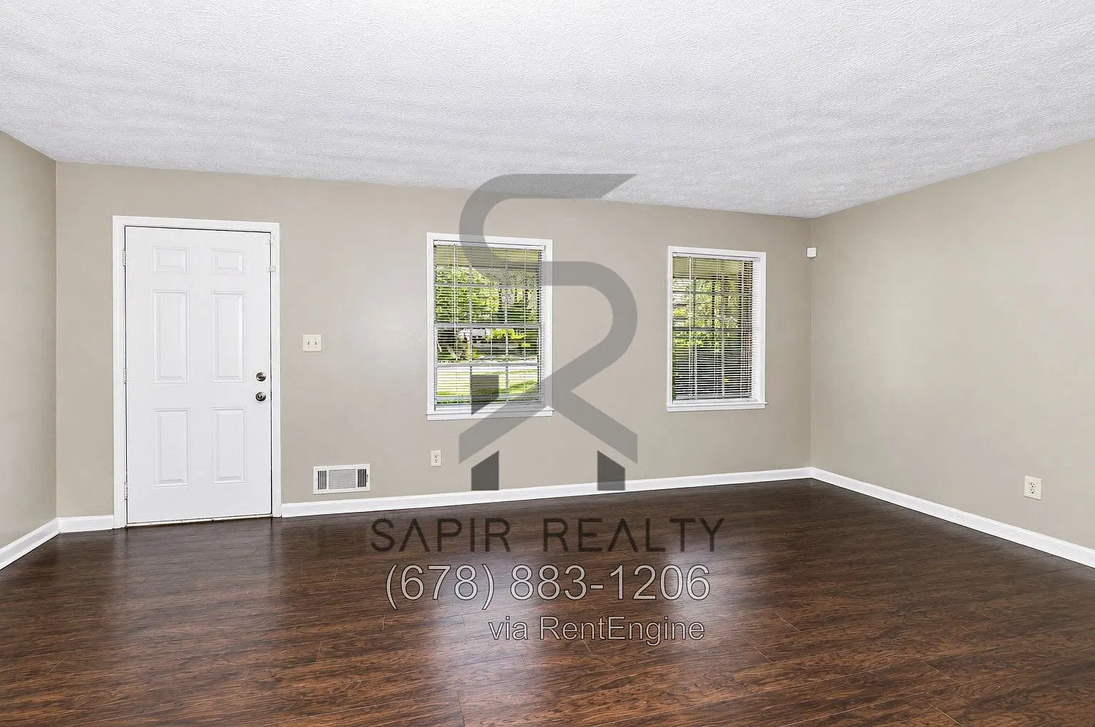 4 bed, 2.0 bath, 1300 sqft, $1,700 — Photo 4