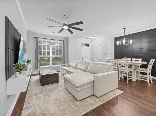 2220 Raven Rd Unit 107, Raleigh, NC 27614