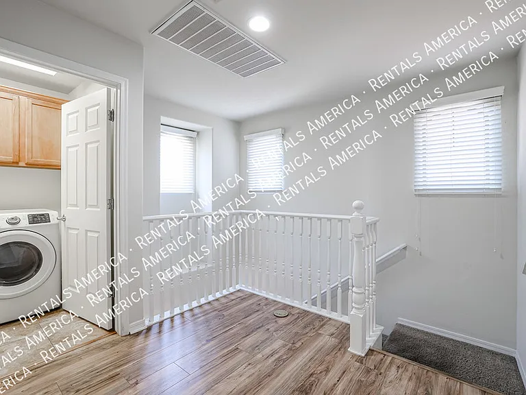 2127 W Monte Cristo Ave — Photo 19