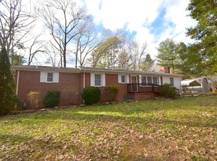 315 Lakeshore Dr, Hillsborough, NC 27278
