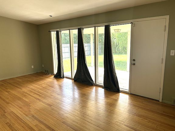 5th image of 24020 Condon St