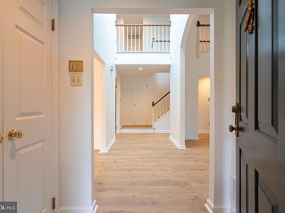 4th image of 23 High Gate Ln