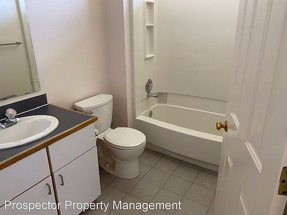 4th image of 255 4th Ave APT 1