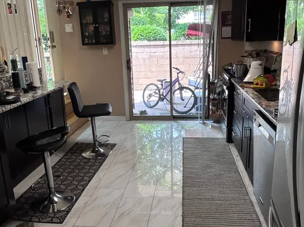 46 Denise Dr, Edison, NJ 08820