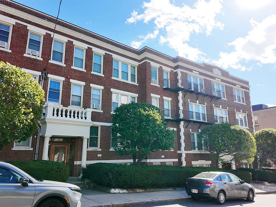 32 Ransom Rd #11