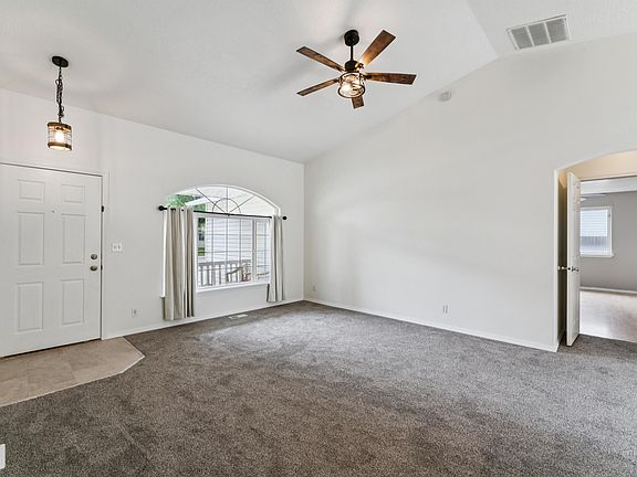 4th image of 1007 W Honker Dr