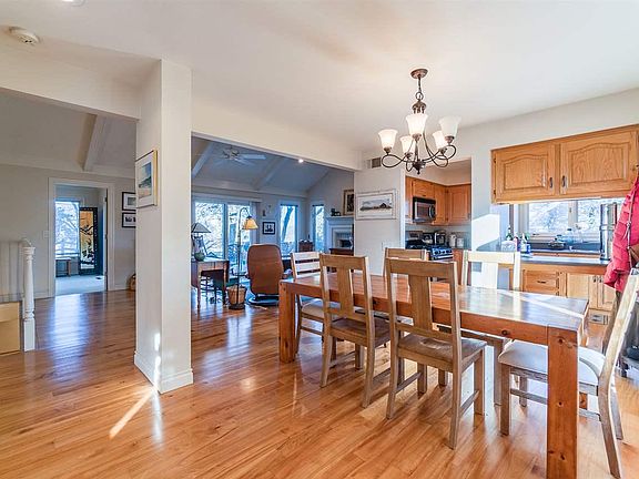 2nd image of 5803 Woodcreek Ln