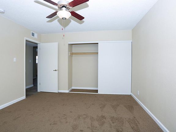 3rd image of 241 Flower Ave APT B