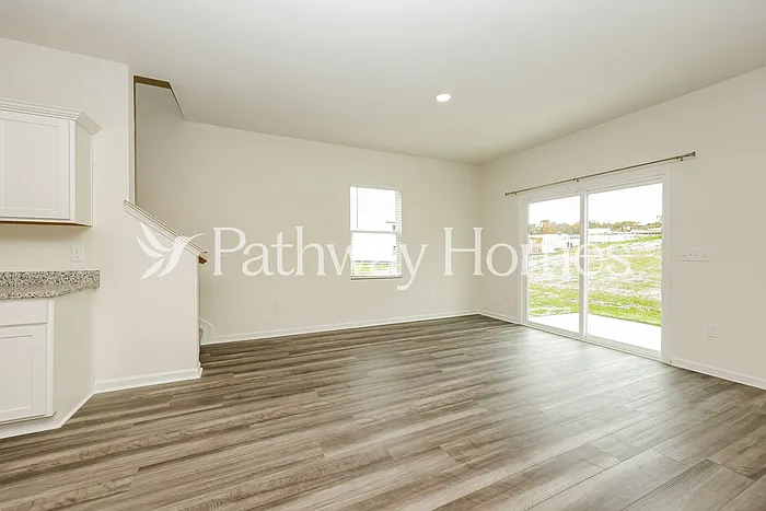 1069 Large Poppy Dr — Photo 3