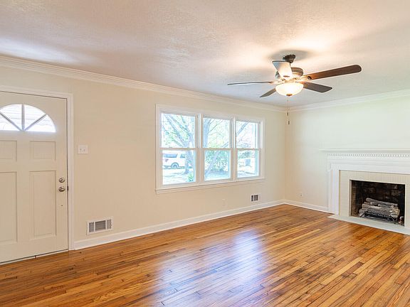 4th image of 504 Woodbine Road