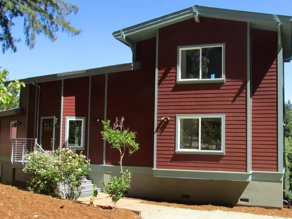 1180 Warren Dr, Santa Cruz, CA 95060