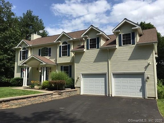 3rd image of 23 Knollwood Ln