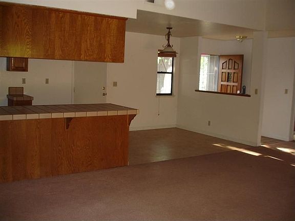 5th image of 2298 Americana Dr