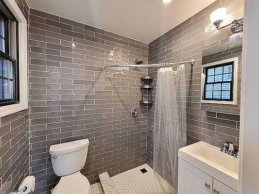 4th image of 21-44 74th St #3