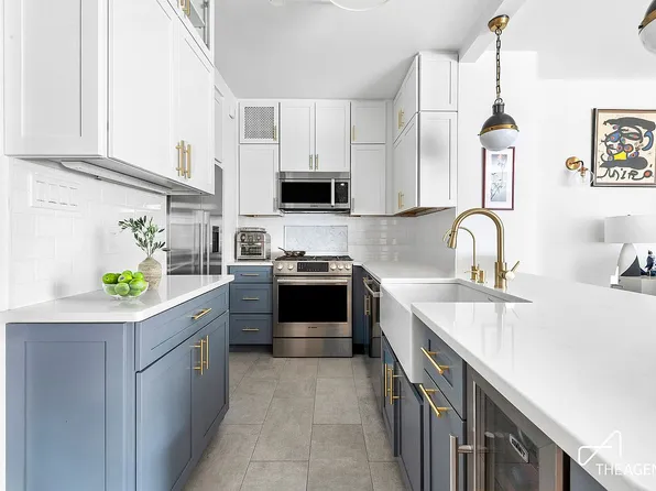 360 E 72nd St APT B1511, Manhattan, NY 10021