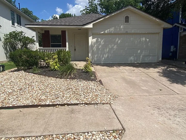 1141 Emmitt Run — Photo 1