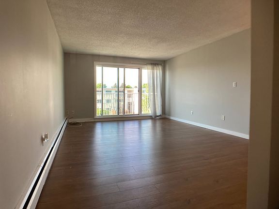 3rd image of 7240 Lindsay Rd