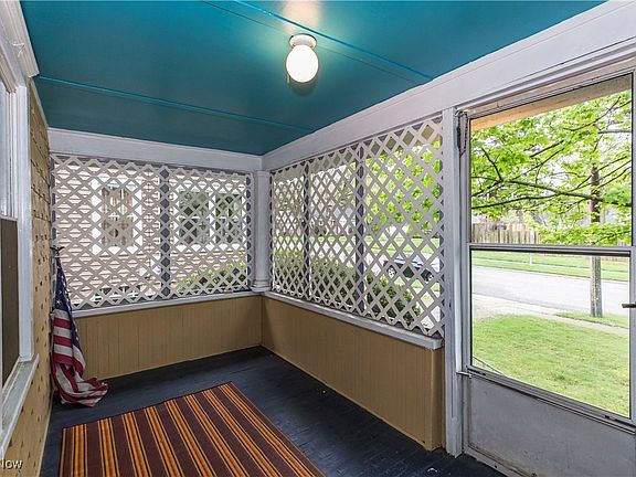5th image of 119 Lincoln Ave