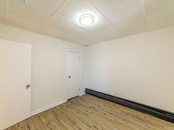 5th image of 3711 Fir St #3