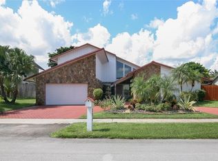 721 Bluebird Ln, Plantation, FL 33324