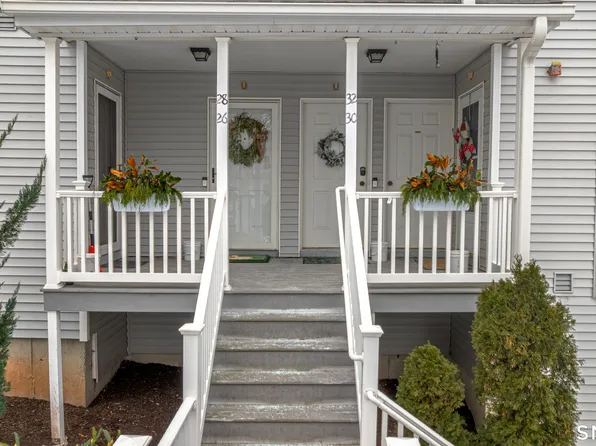 26 Greenview Lane #26, Milford, CT 06461