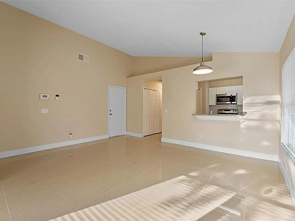 3rd image of 1148 City Park Ave
