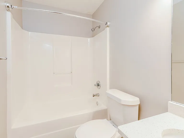 105 River North Ct — Photo 15