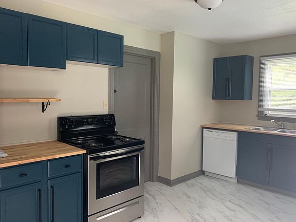 2nd image of 233 Greenwood Ave