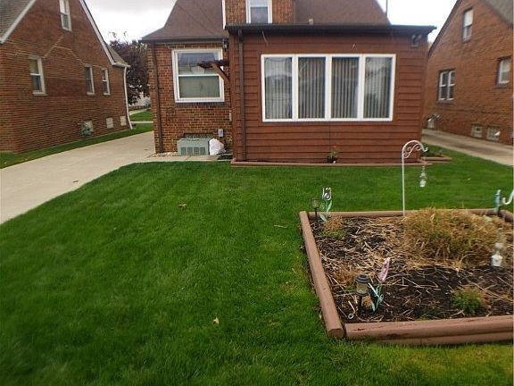 4th image of 3106 North Ave