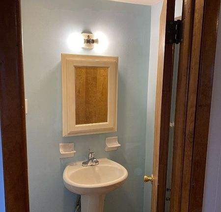 5th image of 217 Walnut St Floor 2