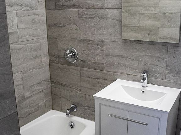 5th image of 520 2nd Ave #18B