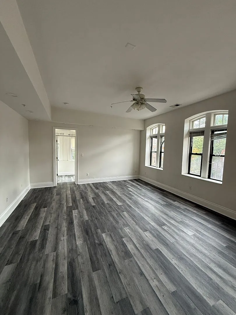 Redeemer House — Photo 1
