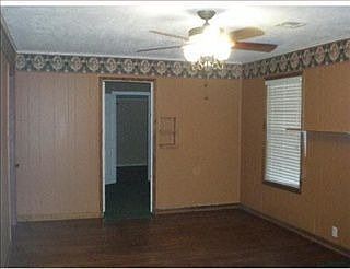 3rd image of 310 Starlin Dr